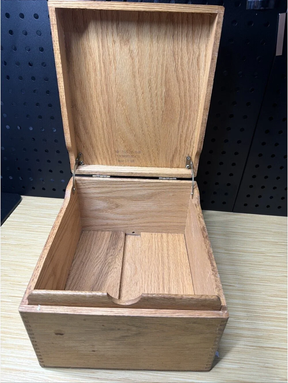 VTG Merchants Box Co Oak Dovetail Wood Index 1960’s Recipe Box